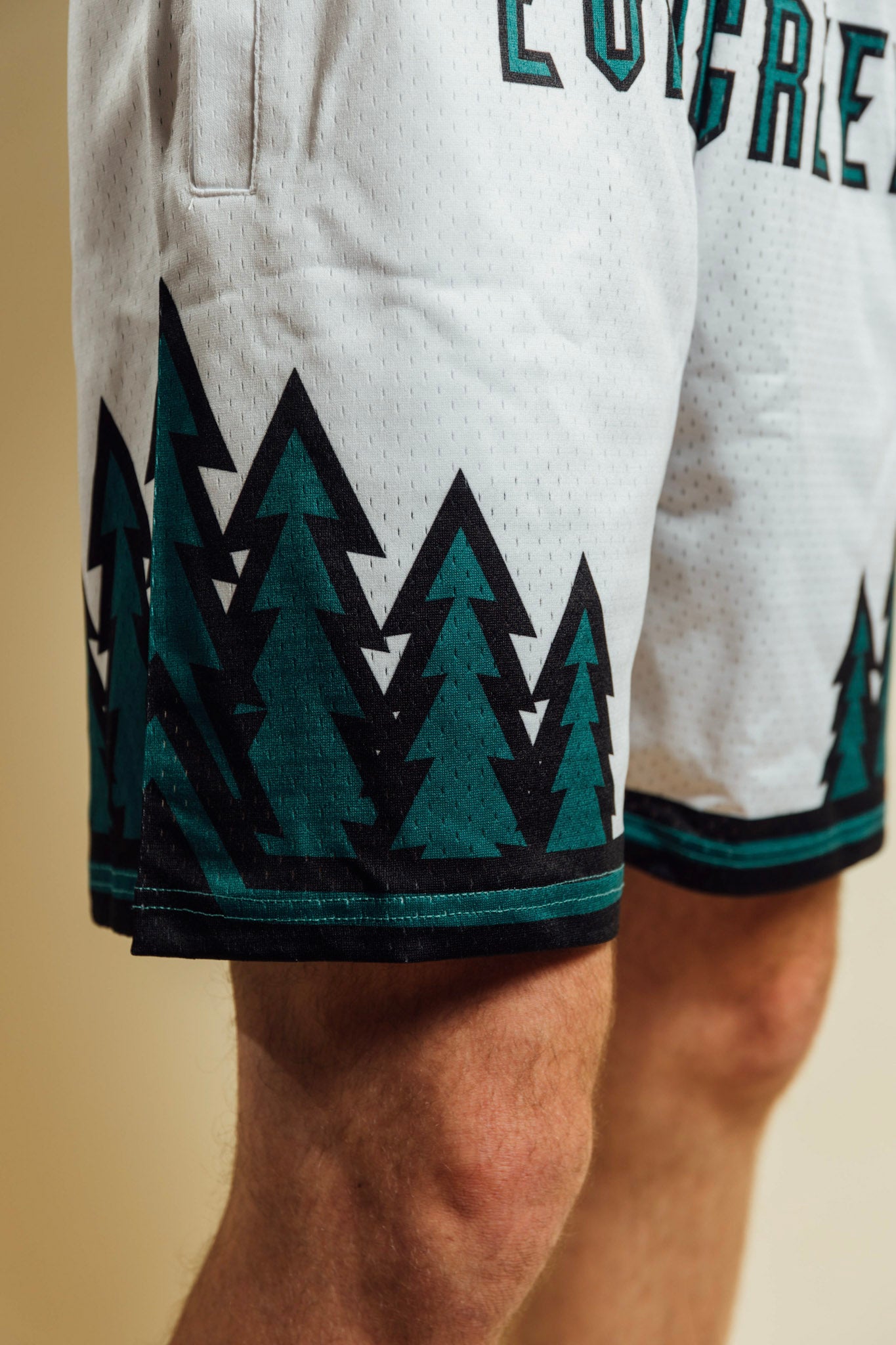 EVERGREEN SHORTS